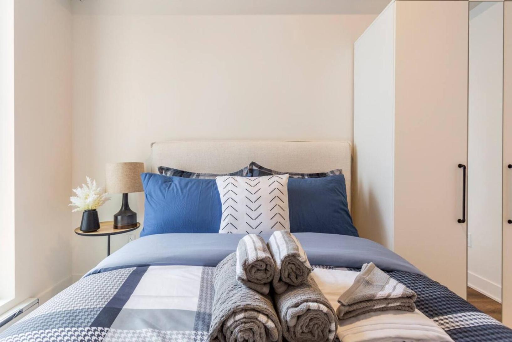 2Br+Gym For Vip Corporate & Students Downtown Mtl Apartment Монреал Екстериор снимка